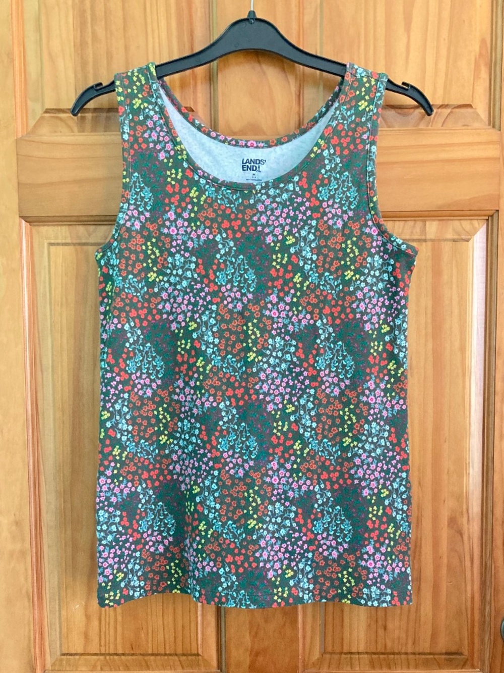 Women’s Lands’ End size medium gently used green floral tank top